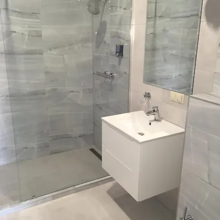 Aparthotel Brick Sarvar