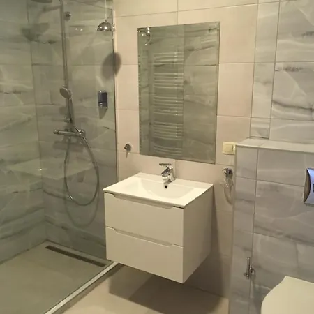 Brick Aparthotel *