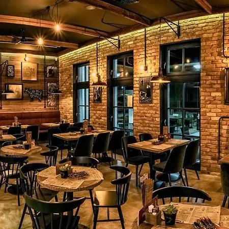 Brick Aparthotel Sarvar